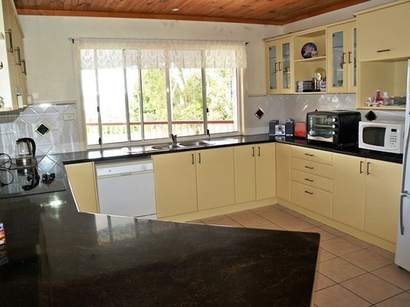 7 Ilya Street, Macleay Island QLD 4184