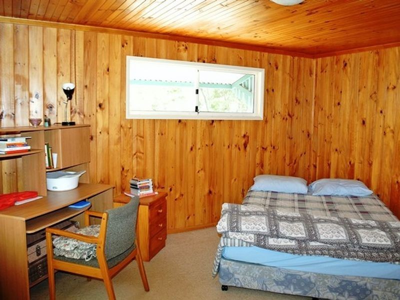 7 Ilya Street, Macleay Island QLD 4184