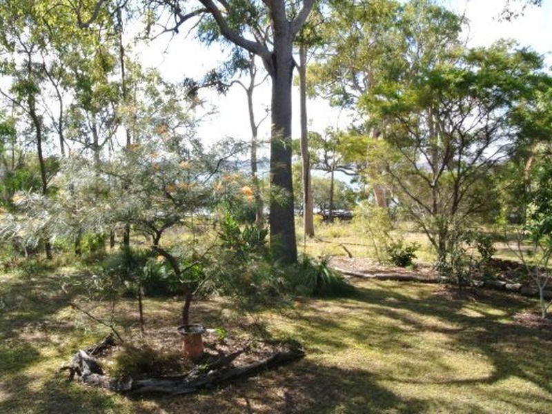 20 The Esplanade, Karragarra Island QLD 4184