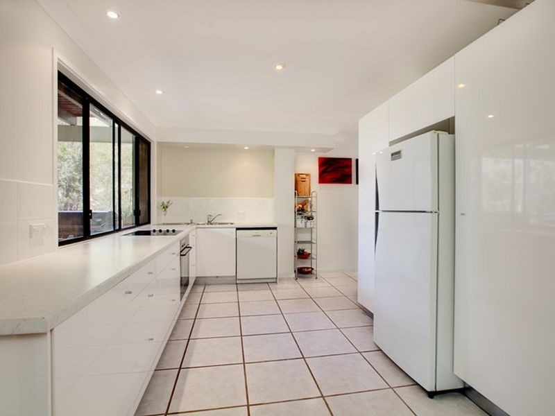 26 Treasure Island Avenue, Karragarra Island QLD 4184