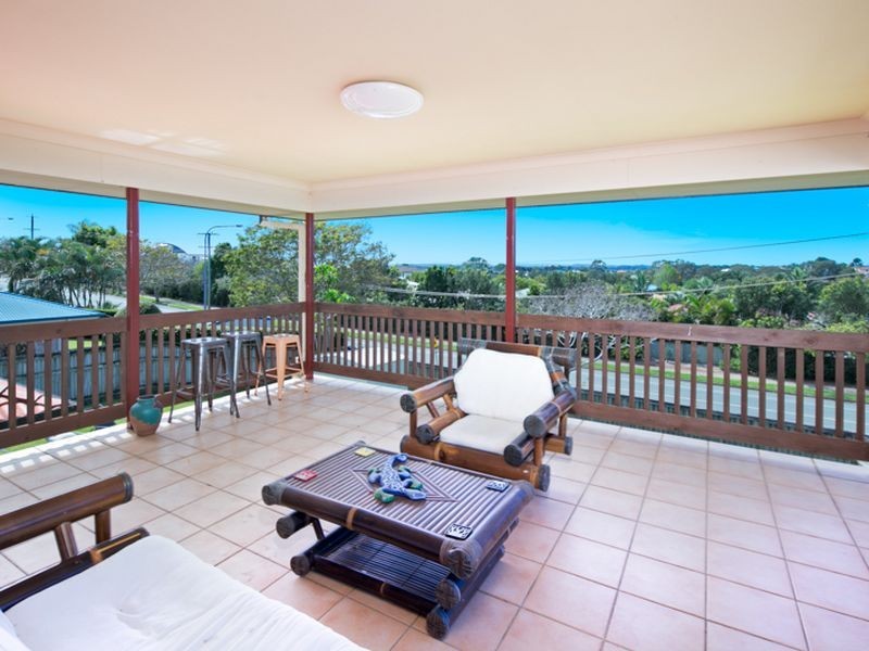 1 Lindeman Place, Redland Bay QLD 4165