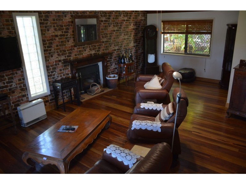 20 Crescent Drive, Russell Island QLD 4184