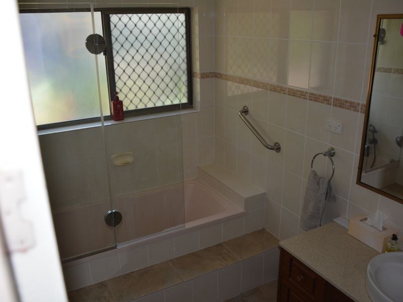 20 Crescent Drive, Russell Island QLD 4184