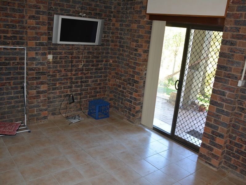 20 Crescent Drive, Russell Island QLD 4184