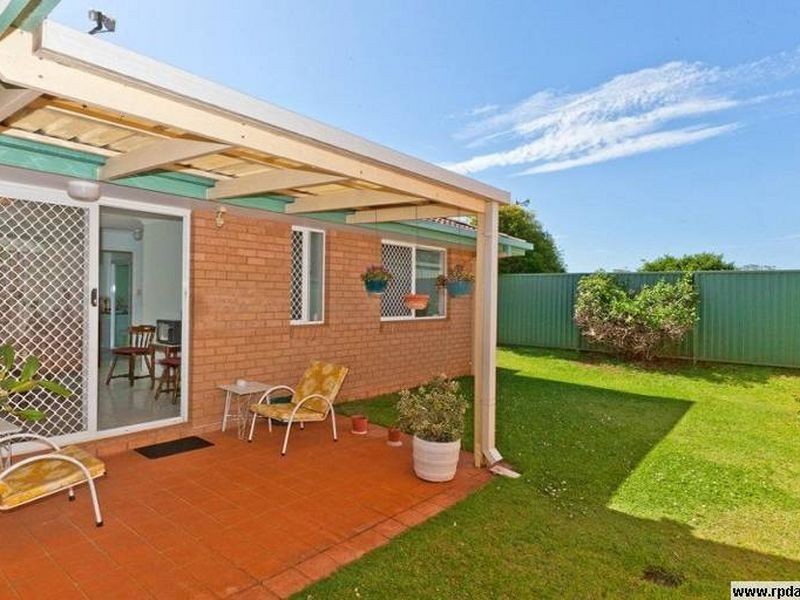 7 BUCKLER COURT, Redland Bay QLD 4165
