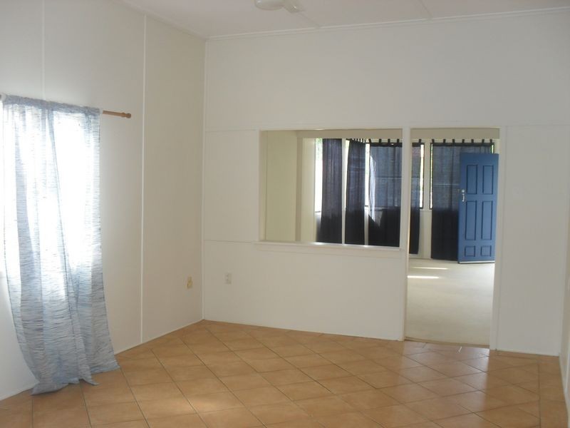 33 James Street, Scarborough QLD 4020