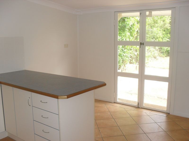 33 James Street, Scarborough QLD 4020