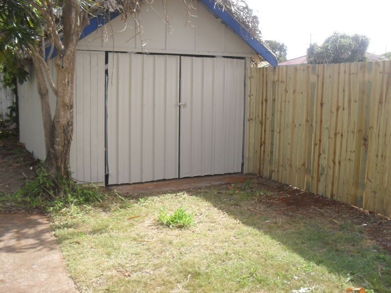 33 James Street, Scarborough QLD 4020