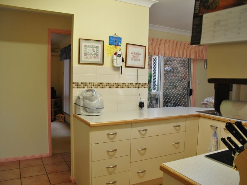 1 Buckler Court, Redland Bay QLD 4165