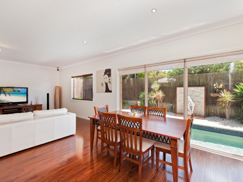 4 Karinya Court, Redland Bay QLD 4165