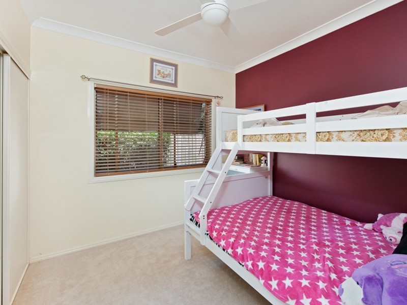 4 Karinya Court, Redland Bay QLD 4165