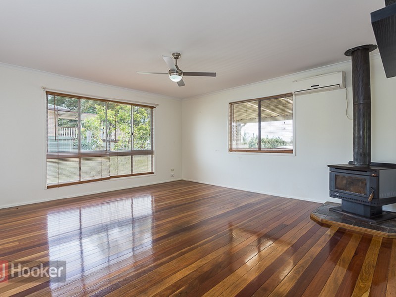 11 Wilkie Street, Redland Bay QLD 4165