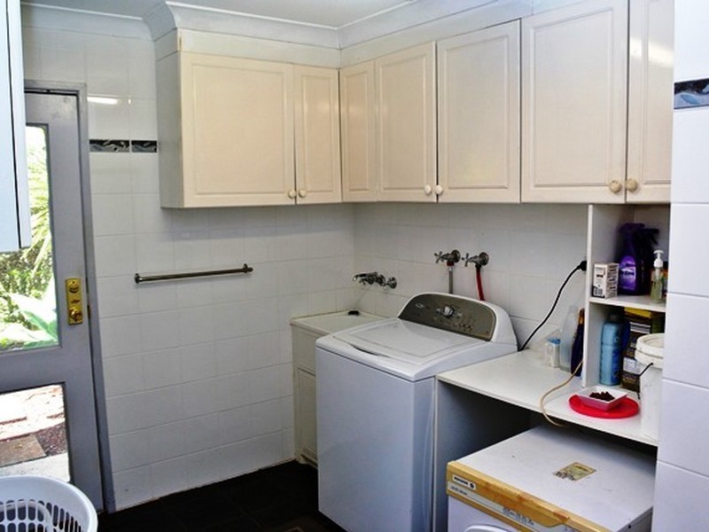 5-9 Barry Street, Macleay Island QLD 4184