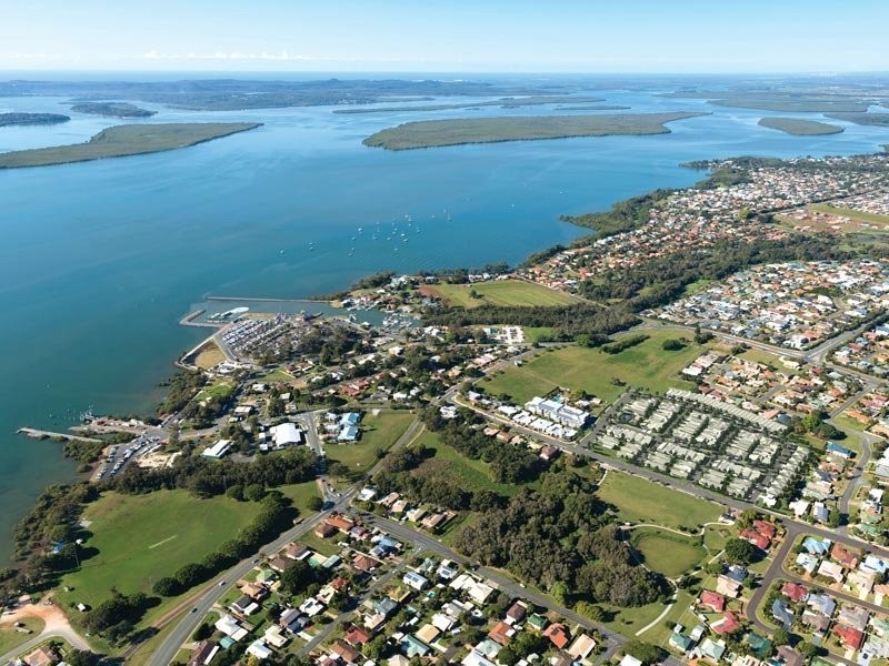 57 Honeysuckle Boulevard, Redland Bay QLD 4165