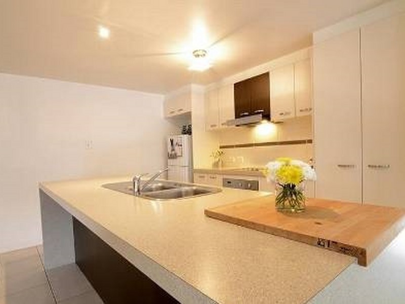 11 Pitman Place, Redland Bay QLD 4165