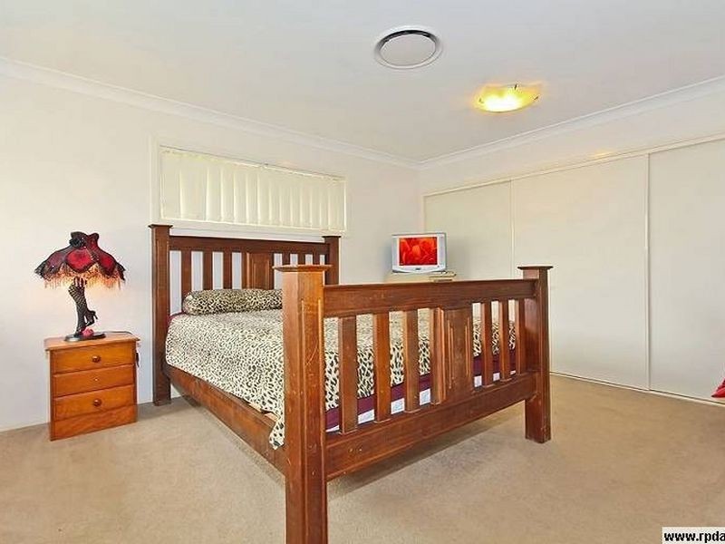 5 PARKLINK DRIVE, Redland Bay QLD 4165