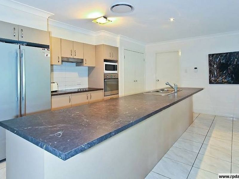 5 PARKLINK DRIVE, Redland Bay QLD 4165