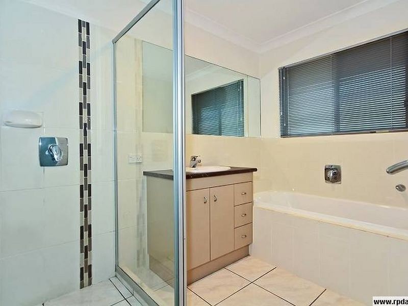 5 PARKLINK DRIVE, Redland Bay QLD 4165