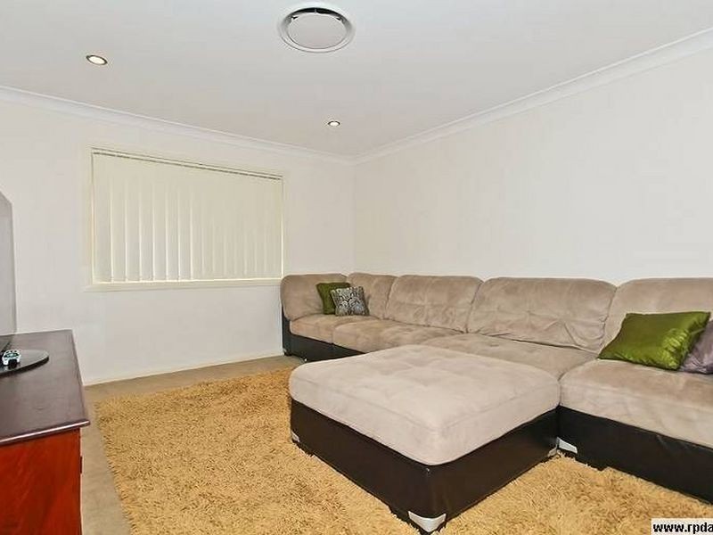 5 PARKLINK DRIVE, Redland Bay QLD 4165