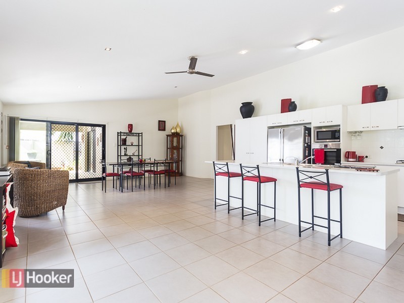 16 Foote Street, Redland Bay QLD 4165