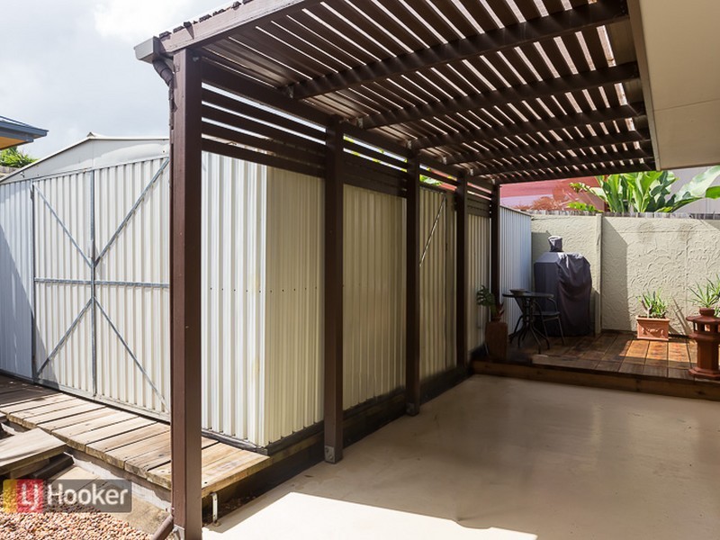 16 Foote Street, Redland Bay QLD 4165