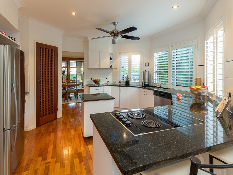 28 The Rampart, Redland Bay QLD 4165