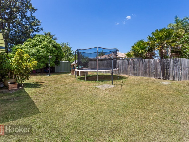 33 Magnolia Parade, Victoria Point QLD 4165