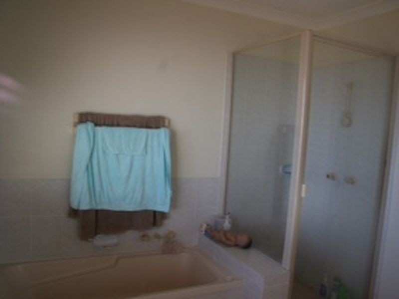 34 Silkyoak Way, Albany Creek QLD 4035