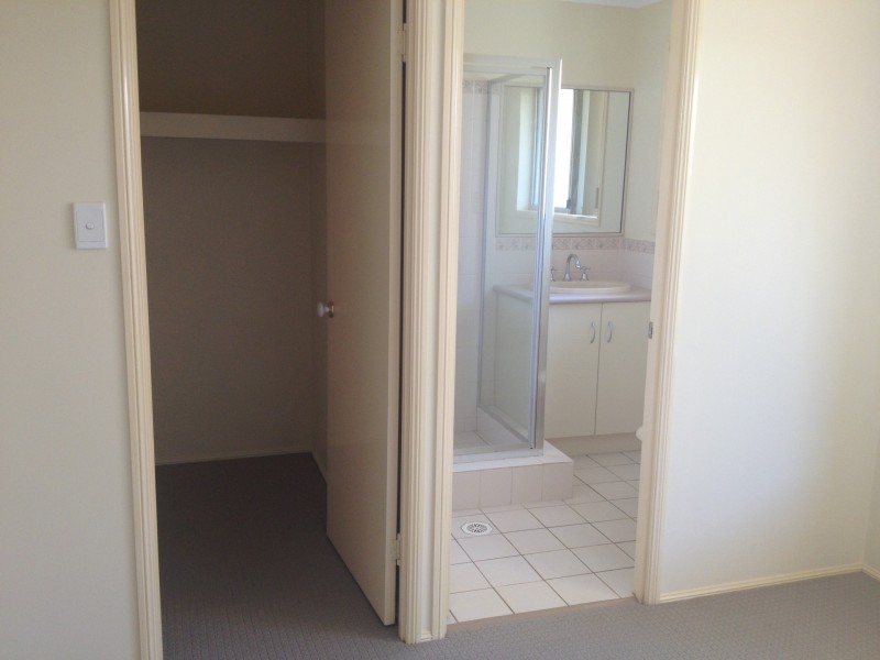 39 School Road, Victoria Point QLD 4165