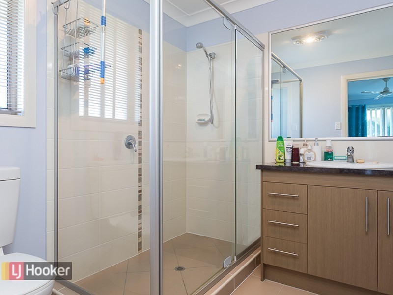 14 Lizard Place, Redland Bay QLD 4165