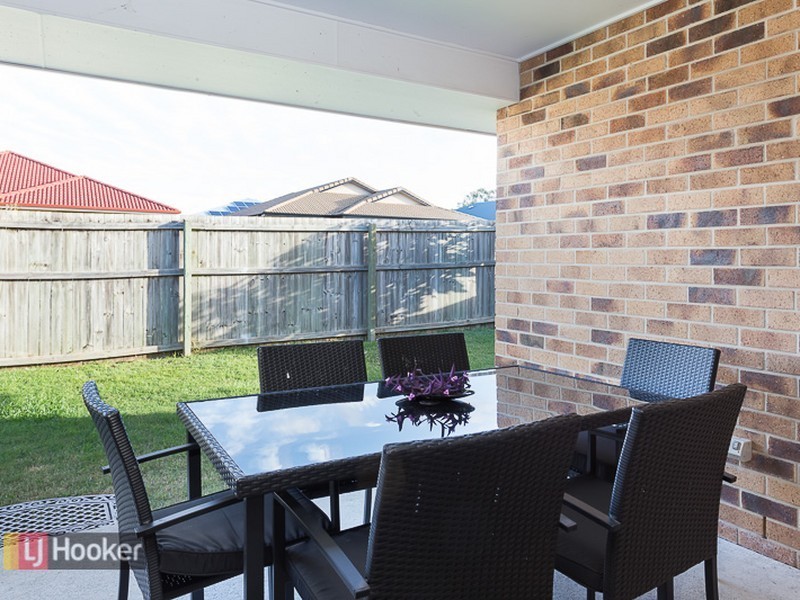14 Lizard Place, Redland Bay QLD 4165
