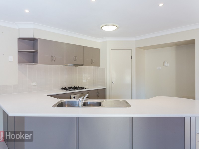 27 Caswell Crescent, Redland Bay QLD 4165