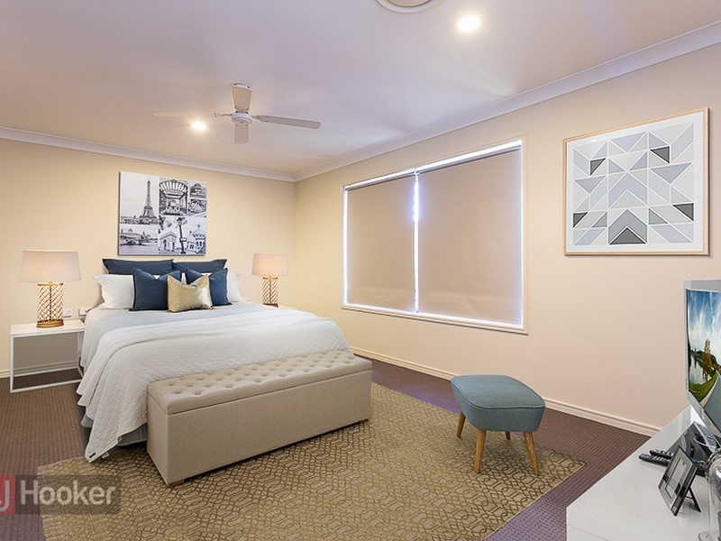 27 Caswell Crescent, Redland Bay QLD 4165