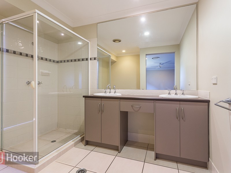 27 Caswell Crescent, Redland Bay QLD 4165