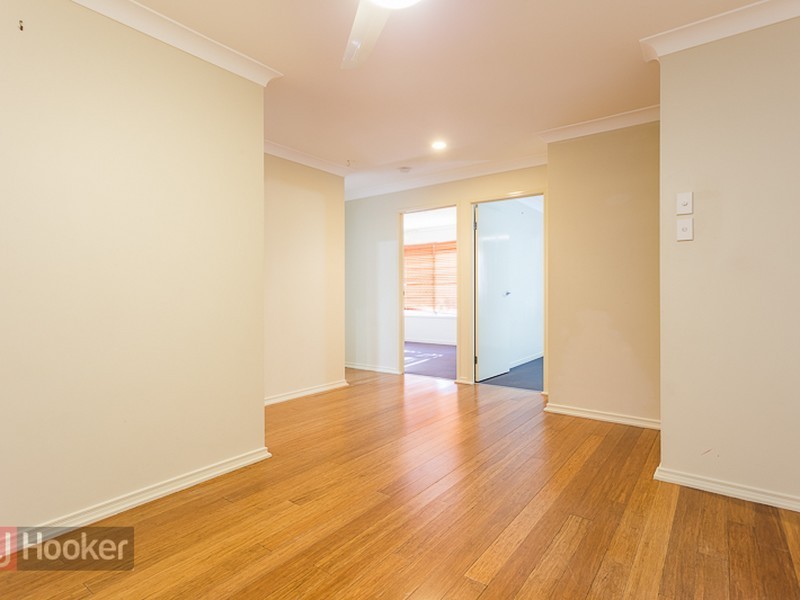 27 Caswell Crescent, Redland Bay QLD 4165