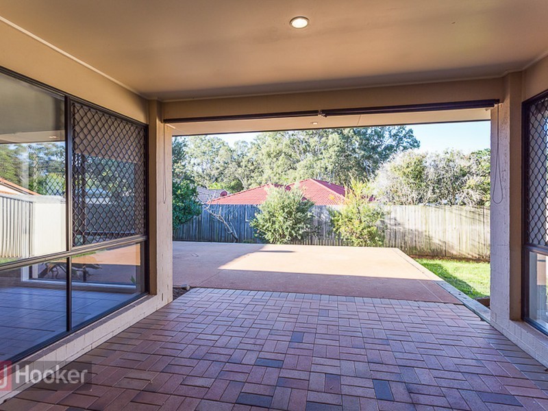 27 Caswell Crescent, Redland Bay QLD 4165