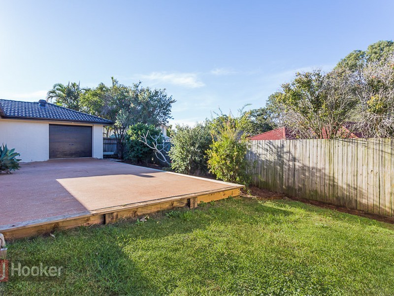 27 Caswell Crescent, Redland Bay QLD 4165