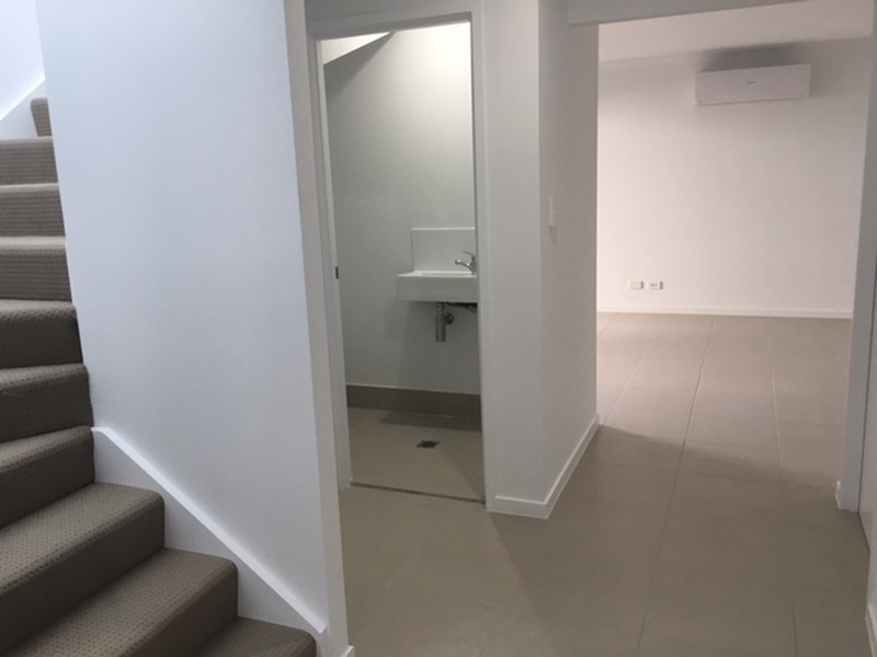 Unit 3/113-117 Broadwater Terrace, Redland Bay QLD 4165