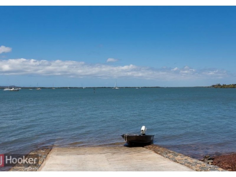 303 Esplanade, Redland Bay QLD 4165