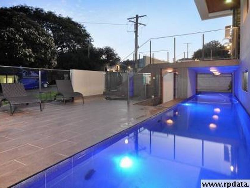 1A Bay Street, Redland Bay QLD 4165