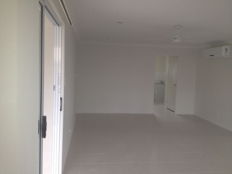 9 TREELINE CIRCUIT, Upper Coomera QLD 4209