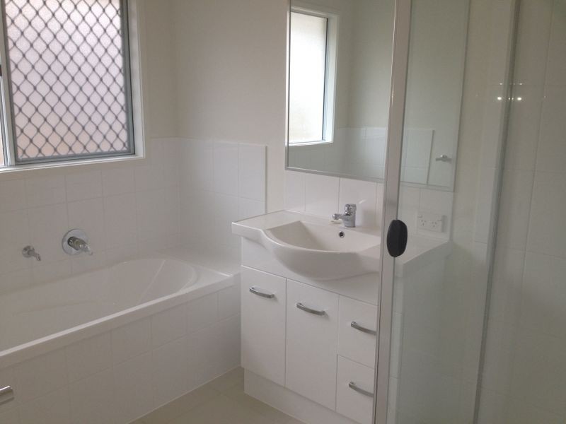 9 TREELINE CIRCUIT, Upper Coomera QLD 4209