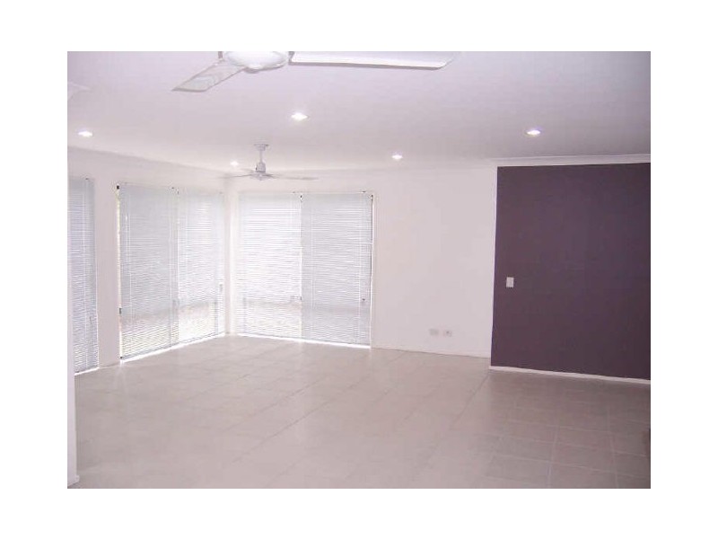 43 Aqua Cr, Redland Bay QLD 4165