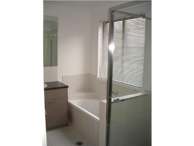 43 Aqua Cr, Redland Bay QLD 4165