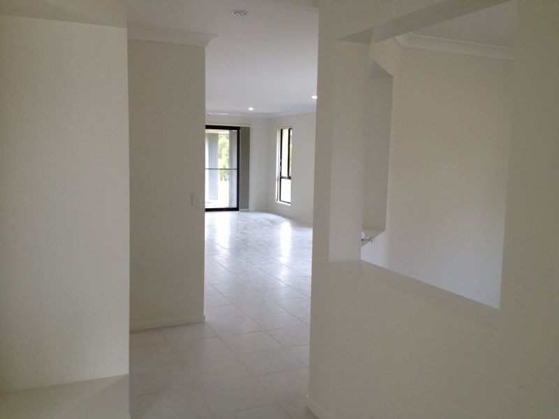 1 HARRIET LANE, Oxenford QLD 4210