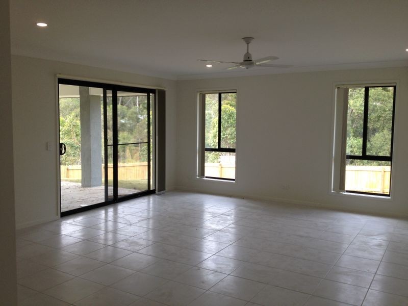 1 HARRIET LANE, Oxenford QLD 4210