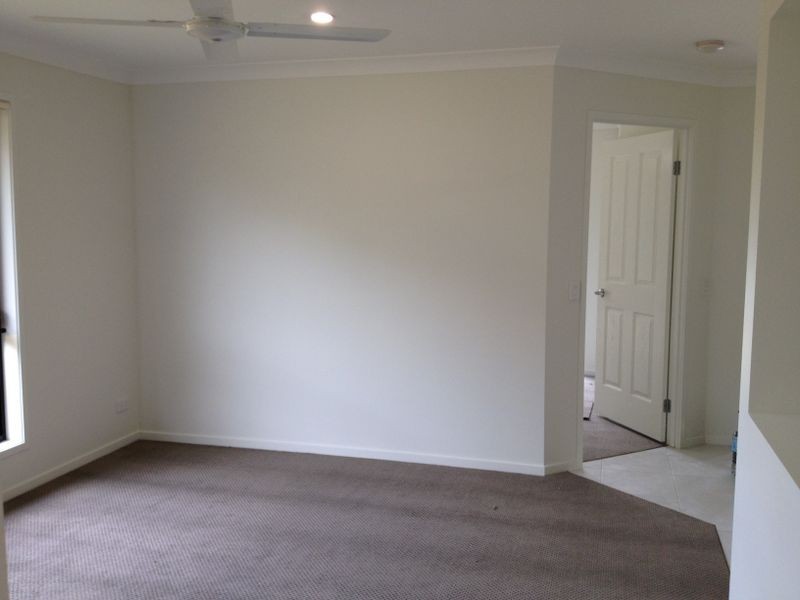 1 HARRIET LANE, Oxenford QLD 4210