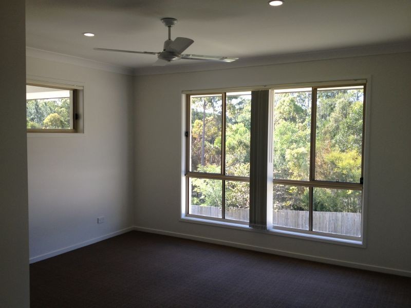 5 CONLAN COURT, Oxenford QLD 4210