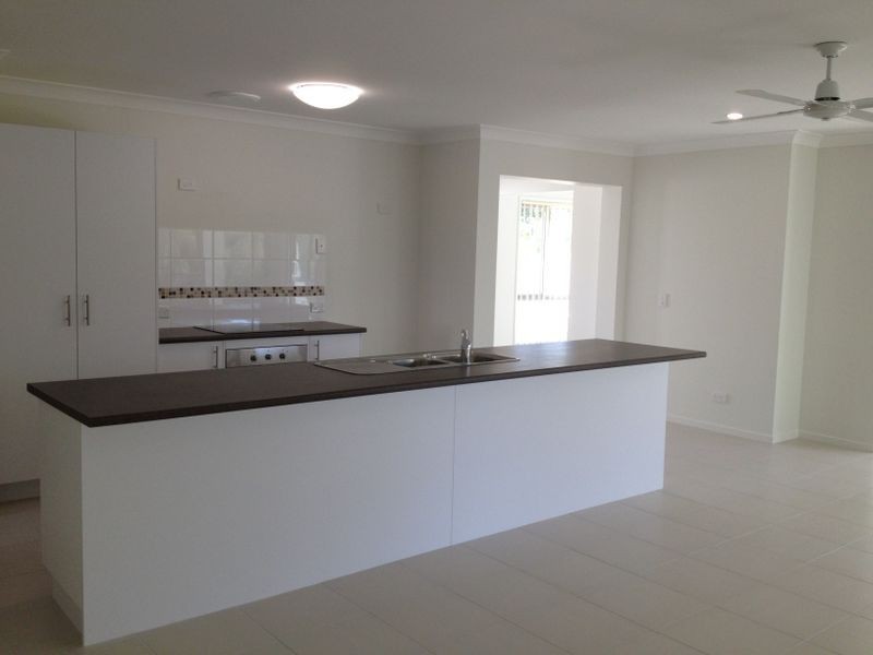 5 CONLAN COURT, Oxenford QLD 4210