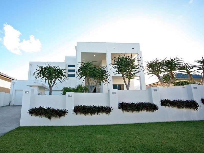 18 LINDEMAN PLACE, Redland Bay QLD 4165